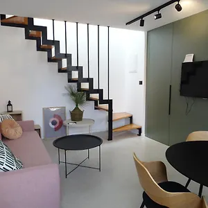 Modern Small House With A Terrace Dom wakacyjny Split